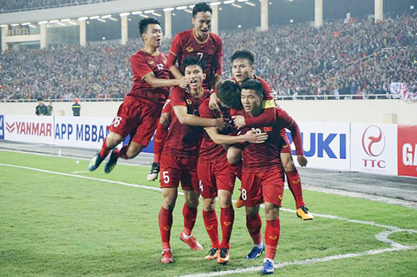 Đội tuyển Việt Nam gặp đội tuyển Thái Lan tại King’ Cup diễn ra vào lúc 19h45 ngày 5-6 tại sân vận động Chang Arena.