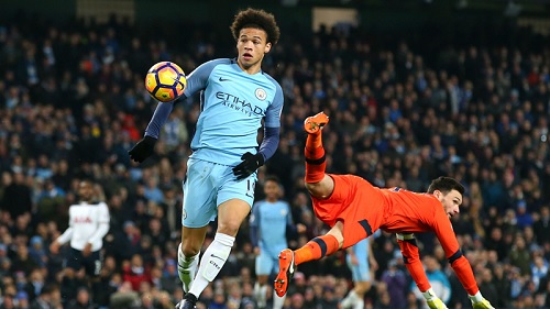 Sane chưa đồng ý gia hạn hợp đồng với Man City (Ảnh: Getty).