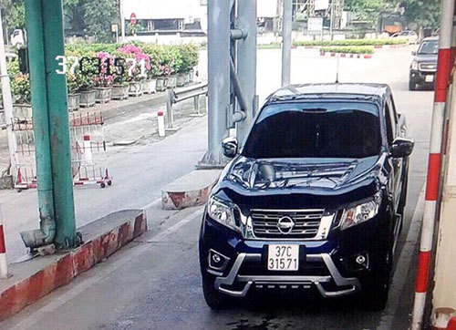 Chiếc xe đối tượng điều khiển để bỏ trốn