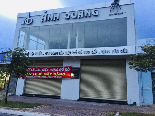 Công ty TNHH Ánh Quang (464B, Bình Giã, TP. Vũng Tàu) còn nợ 74 tháng BHXH của NLĐ, với số tiền gần 155 triệu đồng. Hiện công ty đã đóng cửa và đang thông báo cho thuê mặt bằng. 