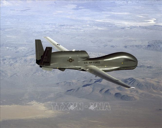 Máy bay trinh sát và do thám không người lái RQ-4 Global Hawk của Mỹ bị lực lượng phòng không Iran bắn rơi. (Ảnh AFP)