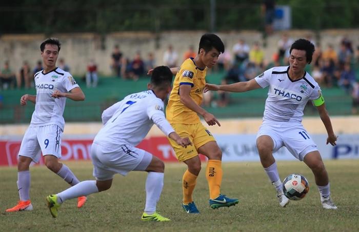 HAGL 3-2 SLNA: 5 bàn mãn nhãn
