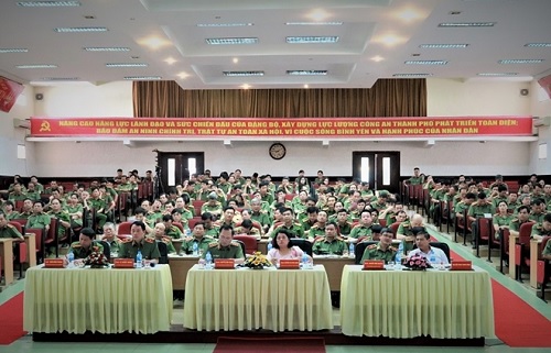Toàn cảnh Hội nghị.