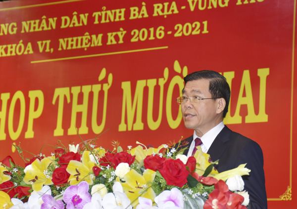 Ông Nguyễn Hồng Lĩnh, Ủy viên Trung ương Đảng, Bí thư Tỉnh ủy, Chủ tịch HĐND tỉnh phát biểu bế mạc kỳ họp.