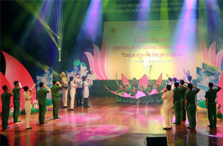 Phần thi năng khiếu của đội tuyển Công an Nghệ AN