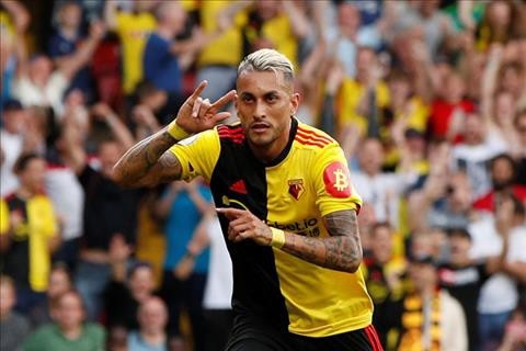 Nhưng rồi những sai số nơi hàng thủ đã khiến Arsenal để Watford gỡ hòa. (Ảnh: Getty).