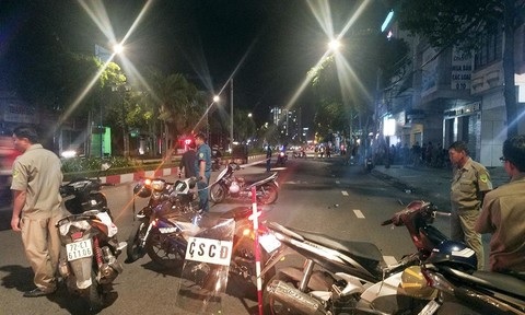 Lực lượng chức năng bảo vệ hiện trường sau vụ hỗn chiến. Ảnh: Báo BR-VT