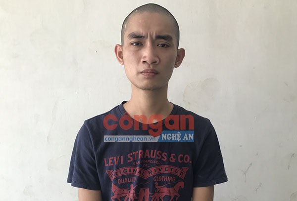 Đối tượng Lê Thế Hoàng tại cơ quan Công an