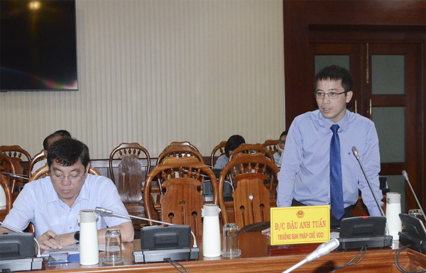 Ông Đậu Anh Tuấn, Trưởng Ban Pháp chế VCCI, Giám đốc dự án PCI trình bày tổng quan và quy trình thực hiện DDCI.