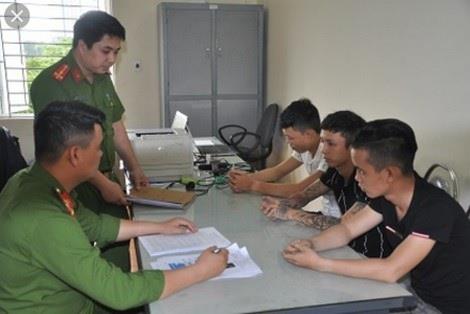 Cơ quan Công an bắt giữ các đối tượng lừa đảo qua Facebook.