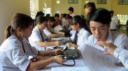 Để tiếp tục tham gia BHYT, học sinh nộp tiền đóng BHYT thuộc phần trách nhiệm đóng của mình cho nhà trường