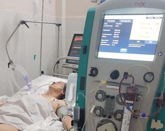 Nữ bệnh nhân V.T.B.L qua cơn nguy kịch sau thời gian điều trị tích cực.