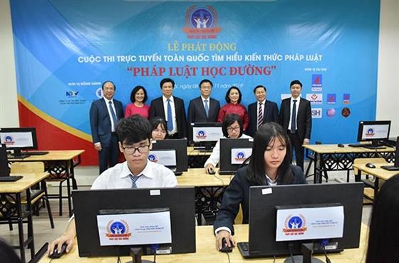 Phòng máy Cuộc thi trực tuyến. Ảnh: Cổng TTĐT Bộ Tư pháp