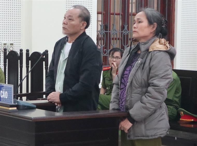 2 bị cáo tại tòa