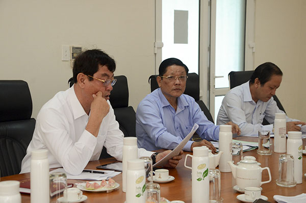Các đại biểu tham gia thảo luận tại Tổ 1.