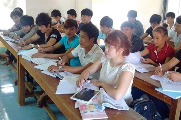 Để tránh bị lừa đảo, nhiều người đã tìm đến các trung tâm đào tạo, xuất khẩu lao động hợp pháp học tập.