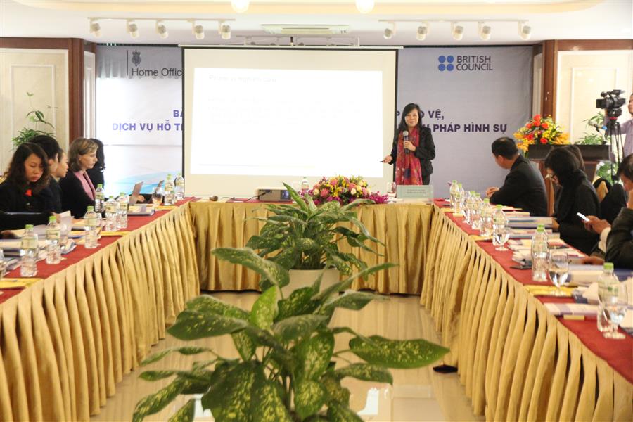 Tại hội thảo