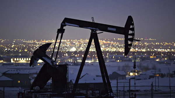Giá dầu tại thị trường châu Á giao dịch gần mức cao nhất trong ba tháng.  (Nguồn: Bloomberg)