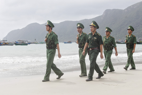 Lực lượng Đồn Biên phòng Côn Đảo tuần tra khu vực vịnh Côn Sơn sẵn sàng bảo đảm an ninh chính trị, trật tự an toàn cho nhân dân huyện Côn Đảo vui Xuân - đón Tết Nguyên Đán Canh Tý 2020.