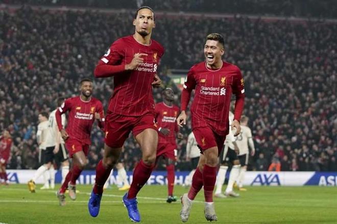 Van Dijk mang lại đột biến đầu tiên của hiệp 1 trận đấu