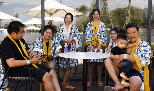 Một nhóm du khách đến từ TP. Hồ Chí Minh nghỉ dưỡng tại Minera Hot Springs Bình Châu.