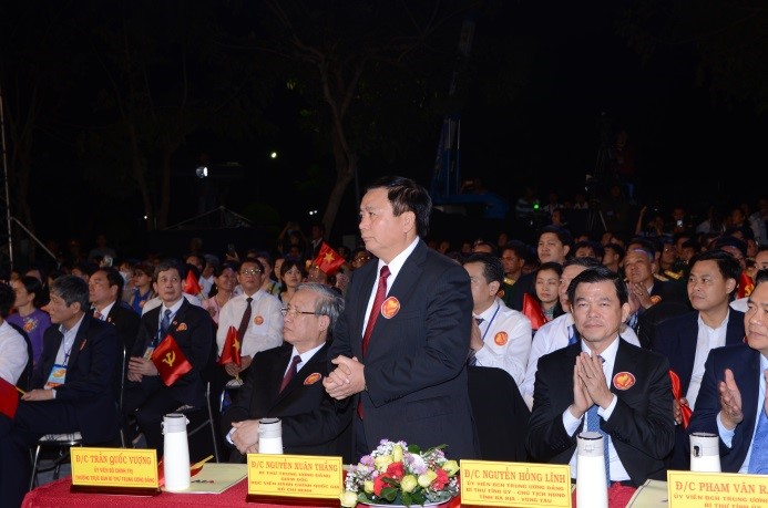 Đồng chí Nguyễn Xuân Thắng, Bí thư Trung ương Đảng, Giám đốc Học viện Chính trị Quốc gia Hồ Chí Minh dự chương trình tại điểm cầu Côn Đảo.