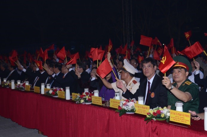 Các đại biểu dự chương trình tại điểm cầu Côn Đảo.