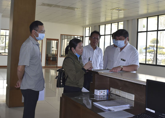 Đoàn kiểm tra Sở Y tế kiểm tra công tác phòng chống dịch COVID-19 tại Công ty TNHH San Fang Việt Nam (ở Lô II-4, KCN Mỹ Xuân A2, phường Mỹ Xuân, TX. Phú Mỹ).