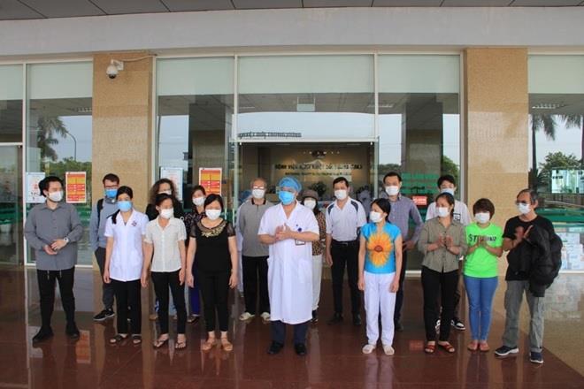 Những bệnh nhân được Bệnh viện Bệnh Nhiệt đới Trung ương công bố khỏi bệnh ngày 14/4
