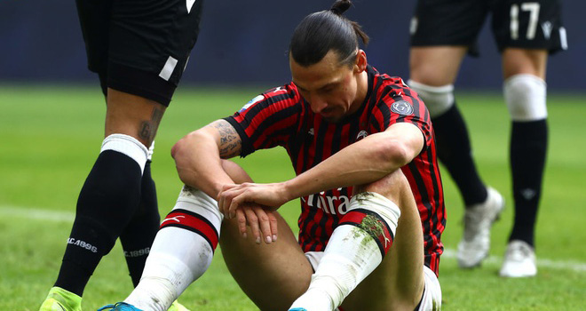 Ibrahimovic ngày càng nhạy cảm với chấn thương.