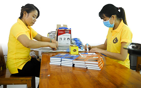 Sản phẩm Đông trùng hạ thảo của Công ty TNHH Nuôi trồng Nấm Hòa Long  (TP.Bà Rịa) góp phần làm đa dạng hóa các sản phẩm dịch vụ du lịch.