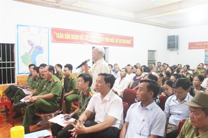 Cầu thị lắng nghe, tiếp thu ý kiến nhân dân thông qua các diễn đàn,                  cuộc họp dân góp phần phòng ngừa tham nhũng ngay từ cơ sở