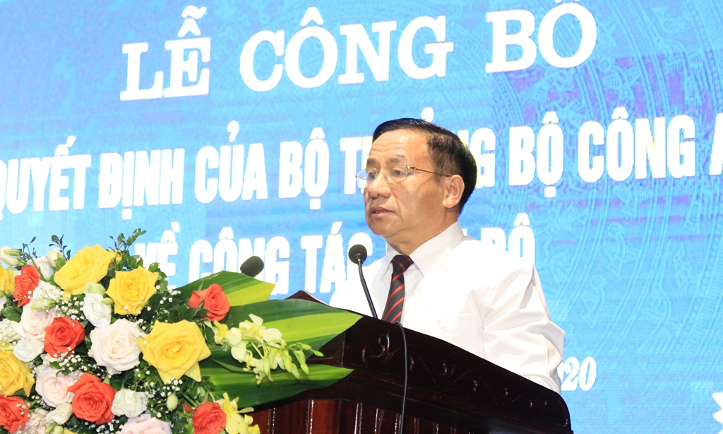 Bí thư Tỉnh ủy Hà Tĩnh Lê Đình Sơn phát biểu tại lễ công bố.