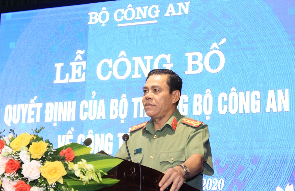 Đại tá Võ Trọng Hải phát biểu.