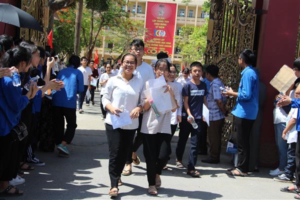 Thí sinh tham dự Kỳ thi tuyển sinh vào lớp 10 năm học 2020 - 2021. 