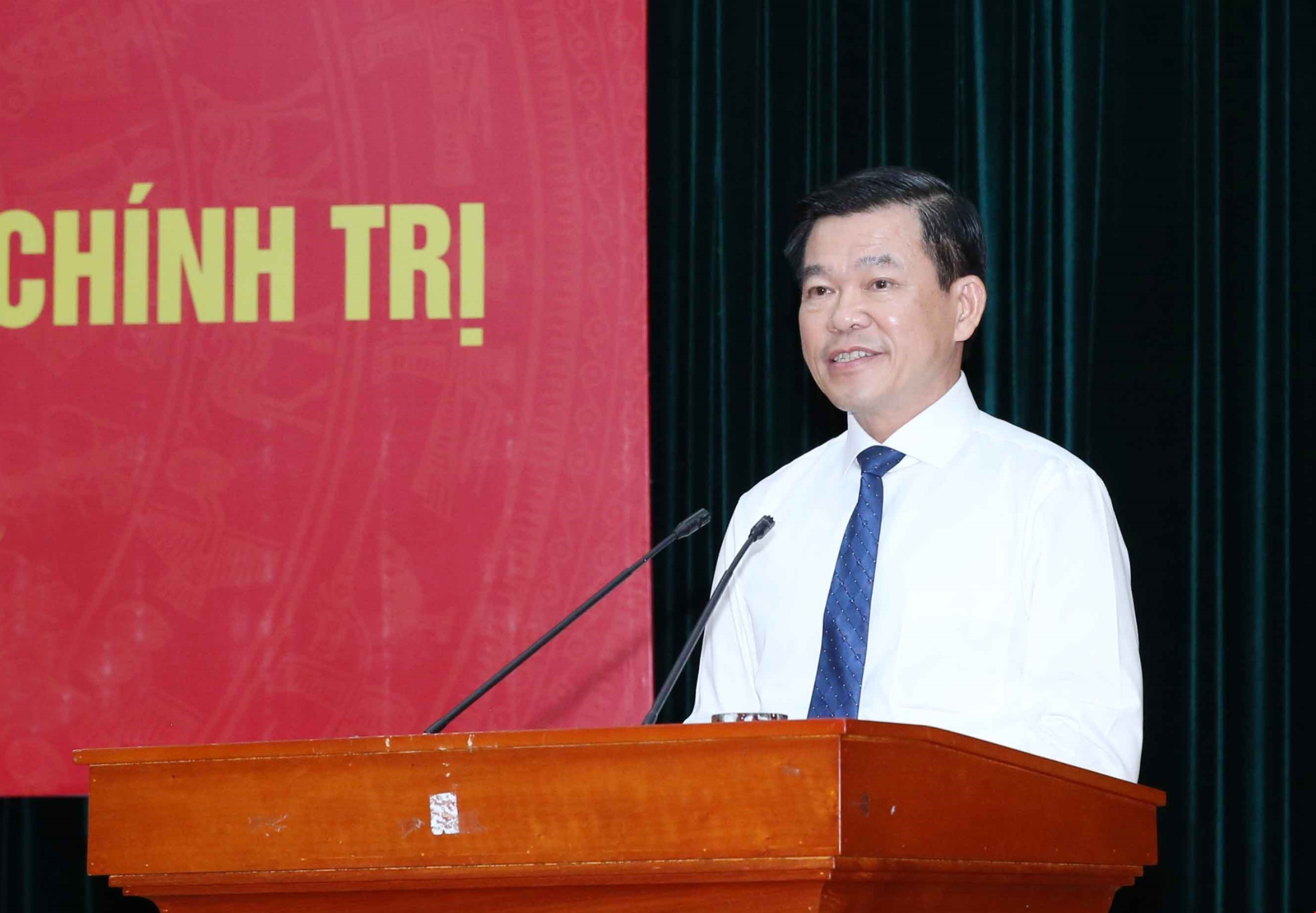 Ông Nguyễn Hồng Lĩnh, Ủy viên Trung ương Đảng, Phó Trưởng Ban Dân vận Trung ương phát biểu tại buổi lễ. Ảnh: PHƯƠNG HOA