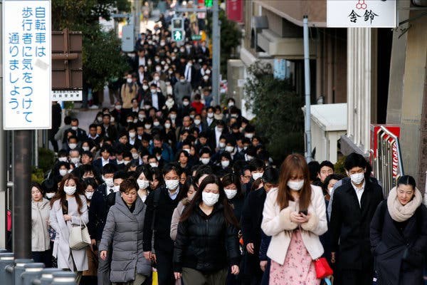 Người dân Nhật Bản giữa dịch COVID-19. 