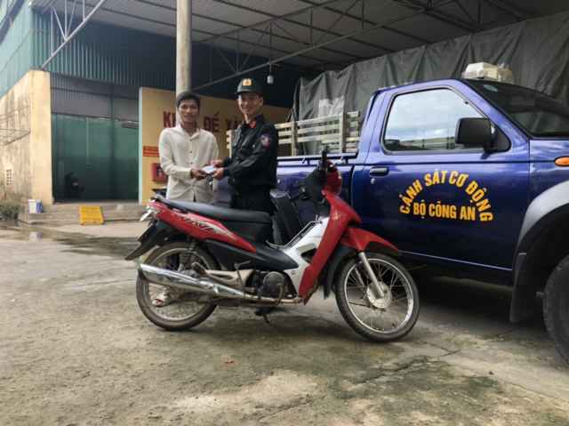Trả lại chiếc xe máy bị mất trộm cho chủ sở hữu