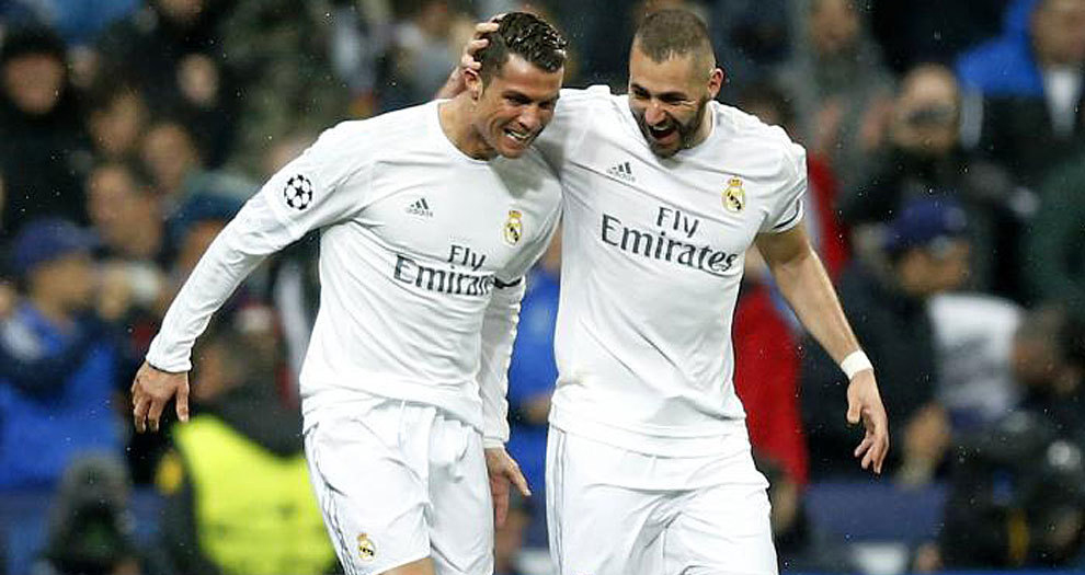 Karim Benzema đã thay đổi lối chơi vì Ronaldo.