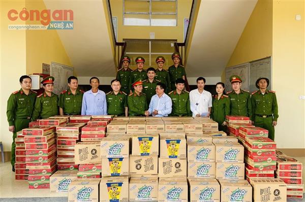 Nỗ lực xây dựng hình ảnh người chiến sĩ Công an vì nhân dân phục vụ