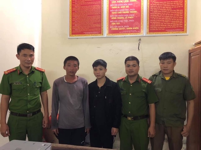 Giúp đỡ nam thanh niên bị lạc trong đêm tìm người thân