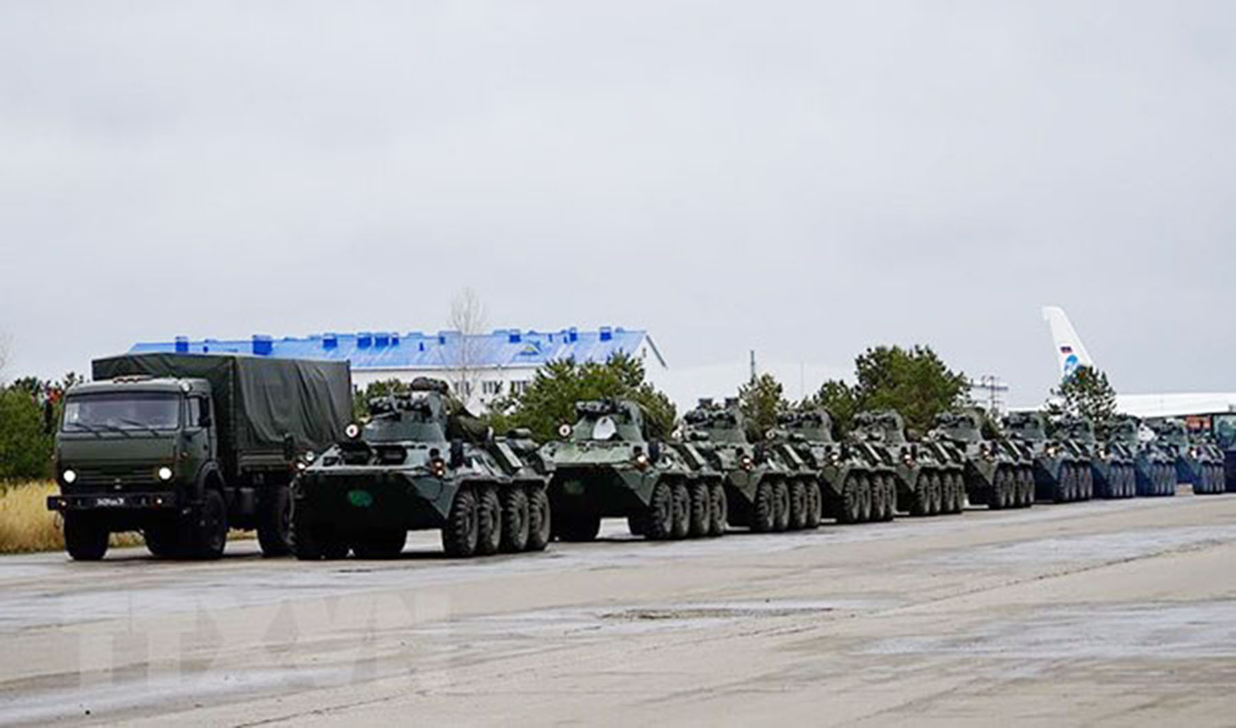 Xe quân sự Nga được triển khai tới khu vực Nagorny-Karabakh. 