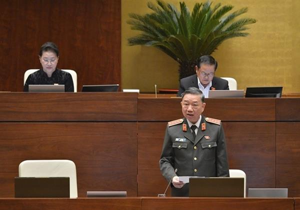 Bộ trưởng Tô Lâm phát biểu giải trình tại Quốc hội sáng nay, 17/11.