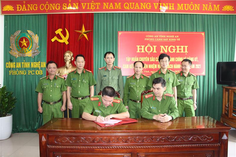 Đội trưởng các Đội nghiệp vụ ký cam kết