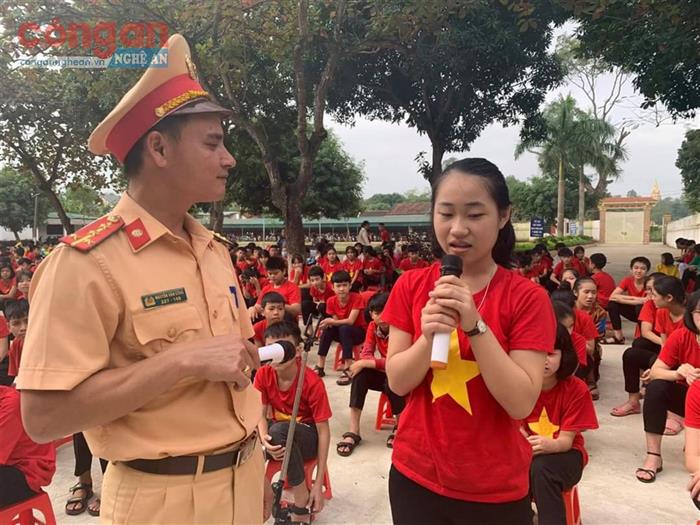 Chú trọng đổi mới, nâng cao hiệu quả tuyên truyền về trật tự an toàn giao thông