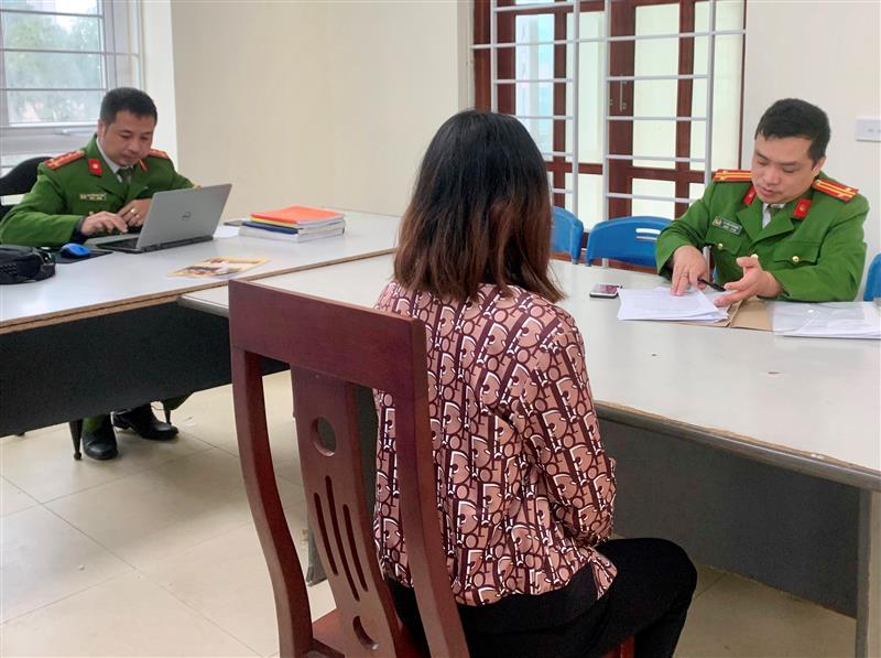 Cơ quan Công an làm việc với nạn nân  trong vụ việc