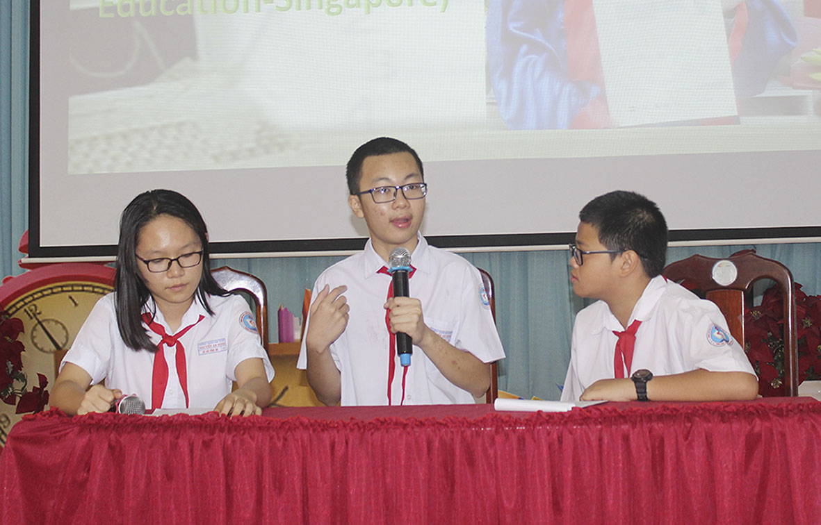 Em Đặng Vũ Hải Đăng chia sẻ với HS Trường THCS Nguyễn An Ninh về kinh nghiệm 