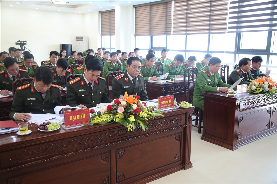 Các đại biểu dự hội nghị