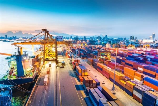 Việt Nam là một trong số ít nền kinh tế vẫn tăng trưởng trong đại dịch. -Ảnh: Báo Đầu tư