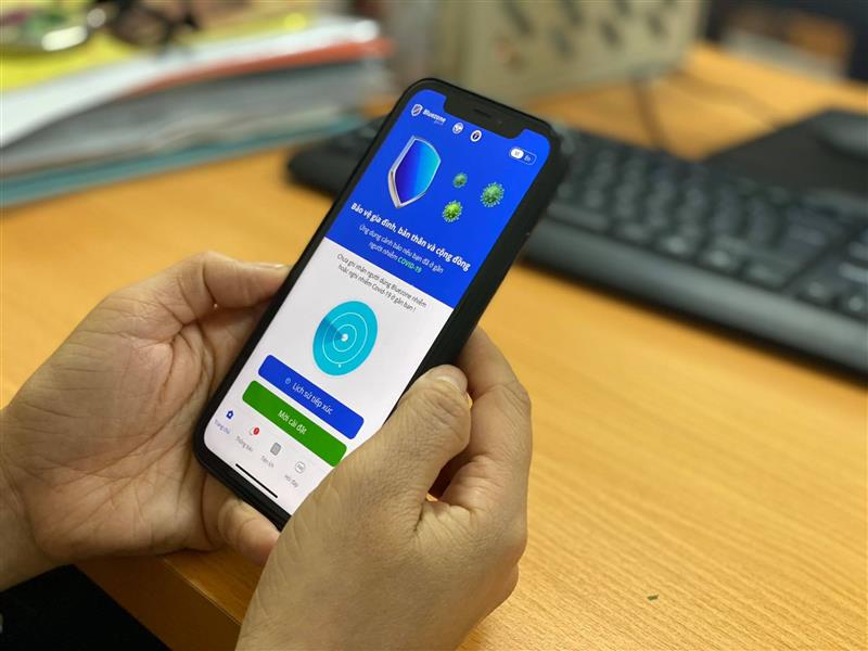 Tính tới 13h30 ngày 1/2, đã có 27 triệu lượt tải ứng dụng Bluezone. Ảnh: VGP/Hiền Minh